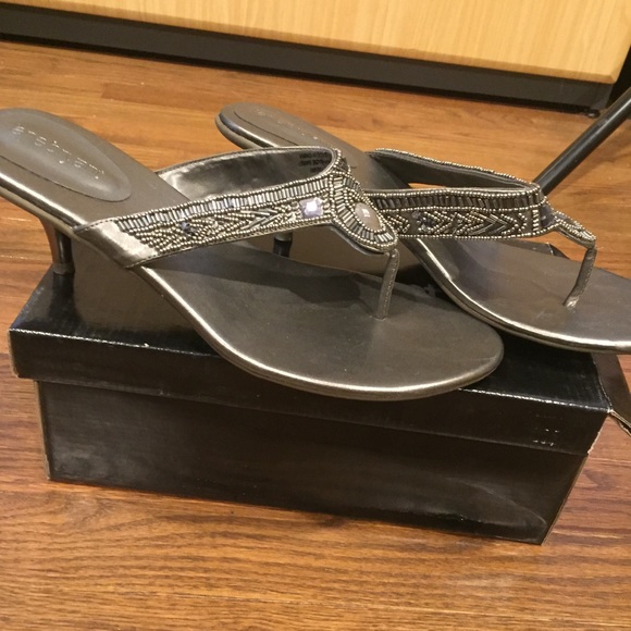 NWT Lane Bryant new in box silver heels - Picture 2 of 15